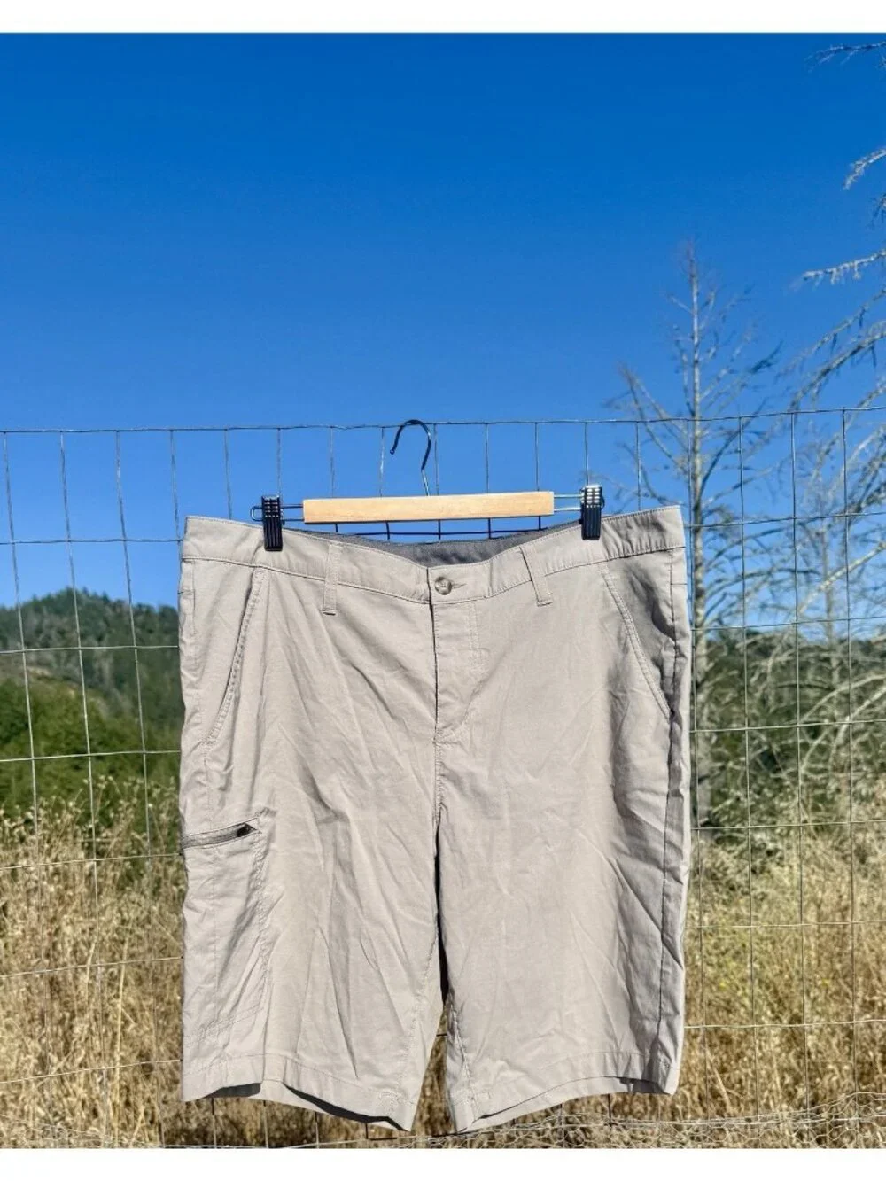 Eddie Bauer Shorts Mens Size 38 Gray Cargo Nylon Stretch Hiking Camping Outdoor